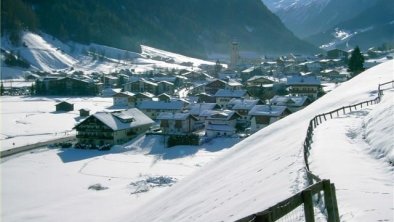 Blick nach Neustift und Stubaer Gletscher2, © Blick nach Neustift und Stubaier Gletscher