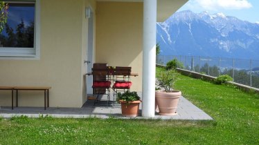 Ferienwohnung Barbara Terrasse mit Garten