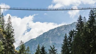 Holzgau Suspension Bridge, © Tirol Werbung/Neusser Peter