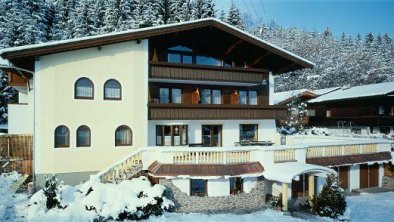 Haus an der Bergquelle, Oberndorf in Tirol