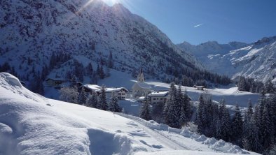 ausblick von den Chalet´s ins Dorf