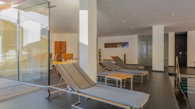 Wellnessbereich - Innenpool (7), © Bernhard Gruber Photography