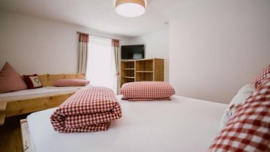 Nedererhof - Zimmer Edelweiß mit Gemeinschaftsküche, © bookingcom