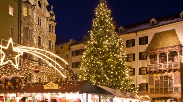 Christmas Market in the Medieval Old Town of Innsbruck, © Innsbruck Tourismus/Christoph Lackner