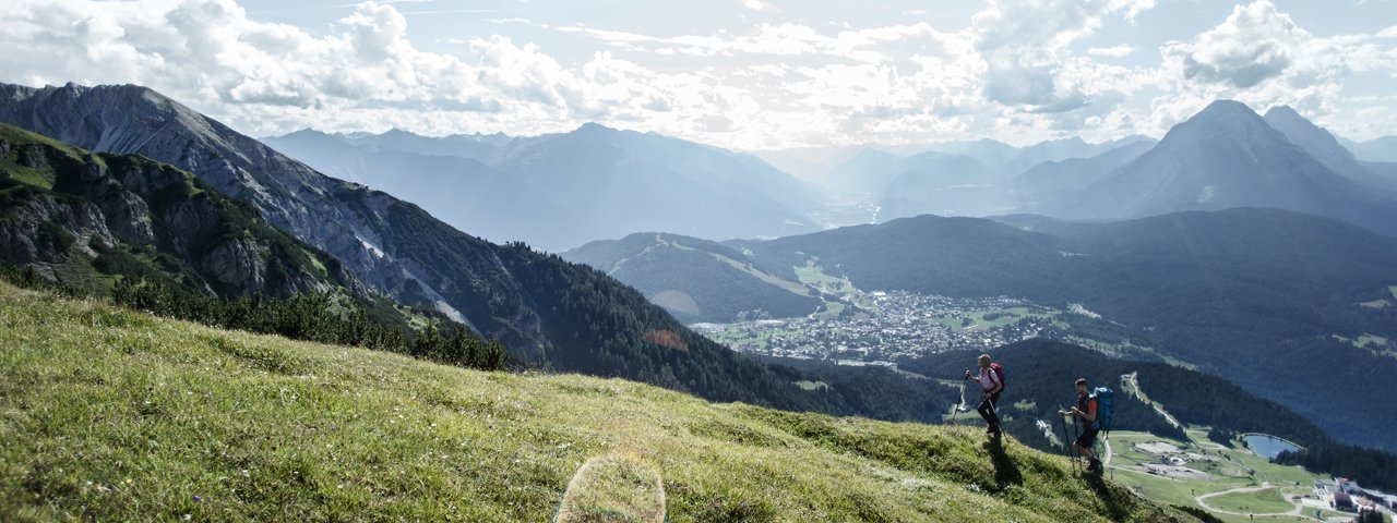 Hike across the Seefelder Spitze mountain, © Region Seefeld