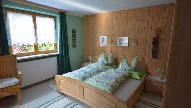 Haus_Schneerose_Jochberg_Doppelzimmer.JPG