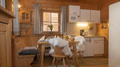 Urige Chalets 3 und 4, © bookingcom