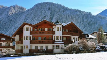 Landhaus-Georg_Winter_Apartment_Zimmer, © MR