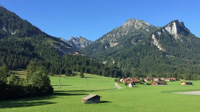 Blick nach Süden vom Alpenchalet Vils Balkon, © Andreas Heiß