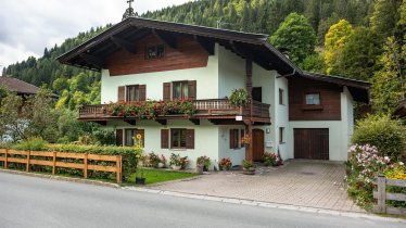 Haus aussen Sommer