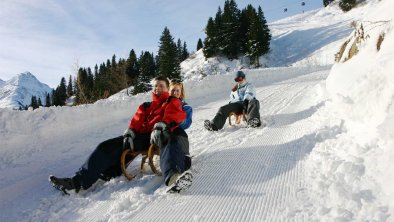 Rodeln in St. Anton, © Josef Mallaun