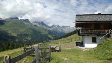 Außenansicht Blick ins Debanttal