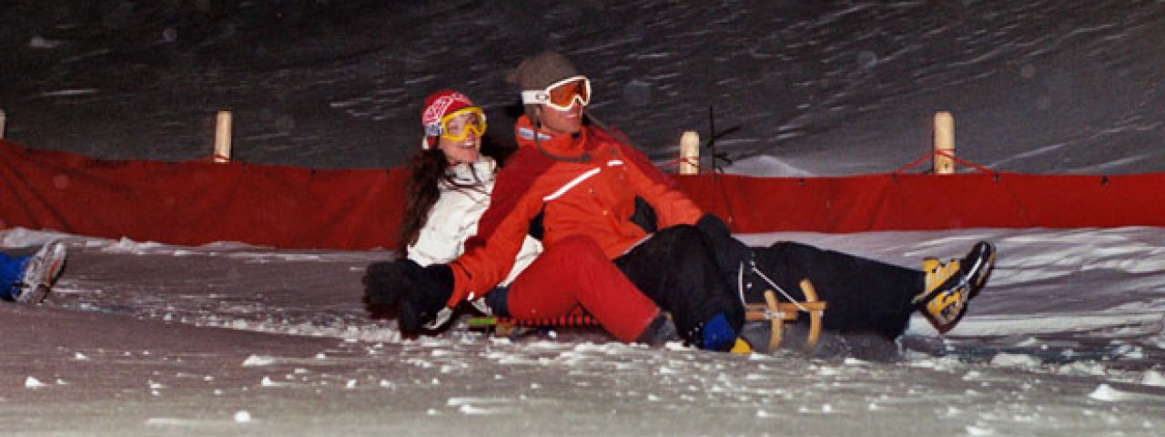 Descending 550 vertical metres, the Bergeralm toboggan run offers plenty of twists and turns., © Bergeralm