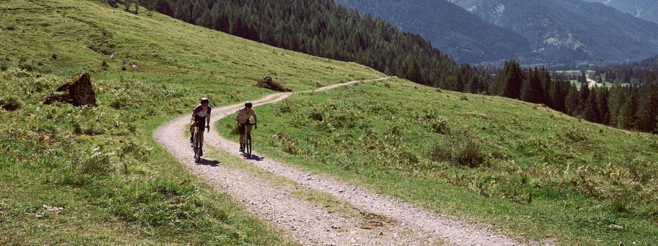 Gravel biking in the Lechtal Valley, © Tannheimer Tal