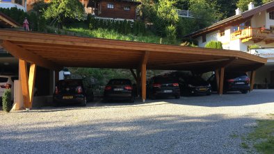 carport parking possible