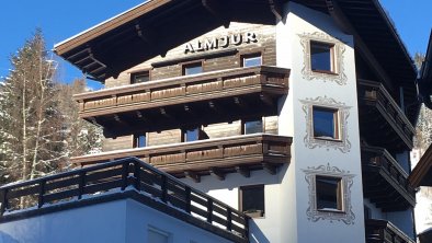 Winterbild_Hotel_Almjur