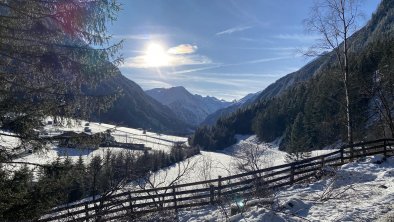 Wanderweg mit Blick zum Stubaier Gletscher