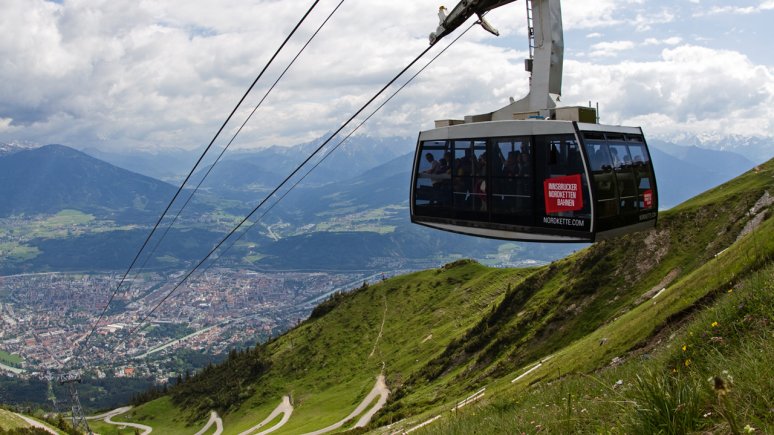 The cable car up to the Seegrube station at 2,000 metres, © Tommy Bause