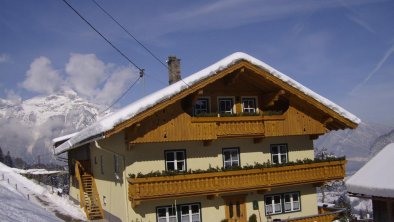 Zillertal Bergbauernhof Sprengerhof Winteransicht