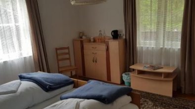 Direkt am Waldrand, ruhig gelegenes Doppelzimmer 2, © bookingcom