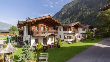 S´Doerfl_Chalet_Durst_250_Mayrhofen_Aussenanlage_3