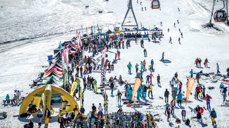 Demo the latest gear of the upcoming season from today’s leading names in snow sports at the Stubai Zoo Park & Test Days, © Stubaier Gletscher/Stefan Eigner