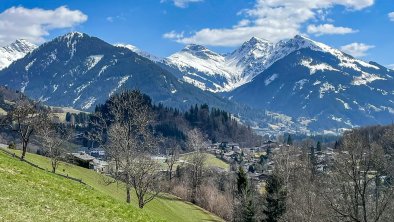 Hiking in the Alps - Hotel St. Johann in Tirol