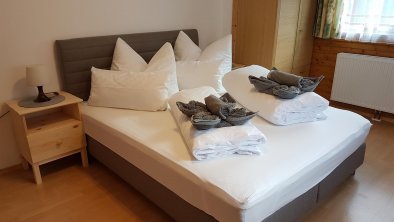 Schlafzimmer 2