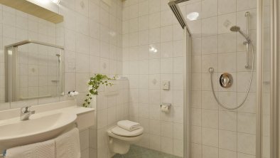 Badezimmer KAT I