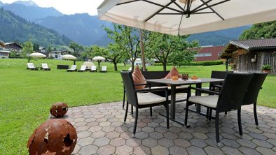 Aparthotel Ederfeld Mayrhofen - Gartenanlage8