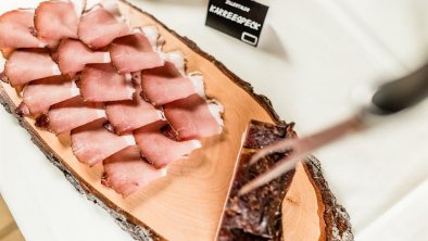 Frühstücksbuffet - Zillertaler Speck