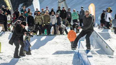 The new winter season kicks off with the Stubai Zoo Park & Test Days at Stubai Zoo Terrain Park, © Stubaier Gletscher/Stefan Eigner