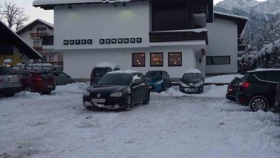 Hotel Sonnhof Winter Parkplatz