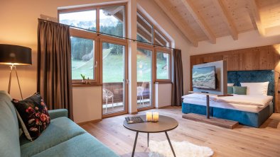 Griena_Naturchalets_Dorf_Haus_768b_Mayrhofen_Schla