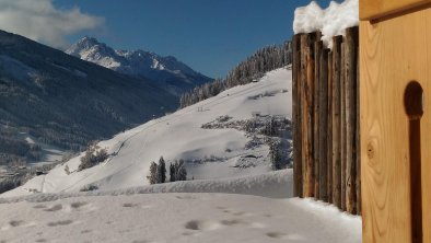 diving into the snow after the sauna, © Foto: J. Trojer