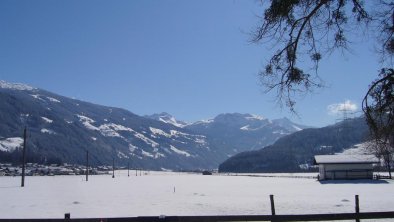 Stumm Höllwarth - Blick über Felder