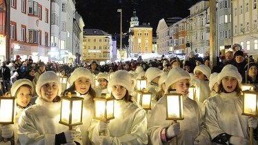 Watch the Christkind, along with marching bands, shepherds, angels, and sheep parade down Maria-Theresien-Street in Innsbruck, © Stadt Innsbruck / Robert Parigger