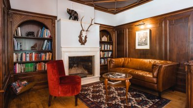 library, © HENRI Country House Seefeld