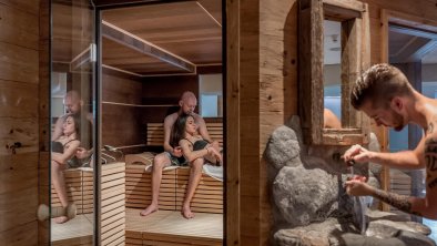 Textilsauna im Hallenbadbereich