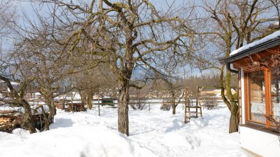 verschneiter Garten