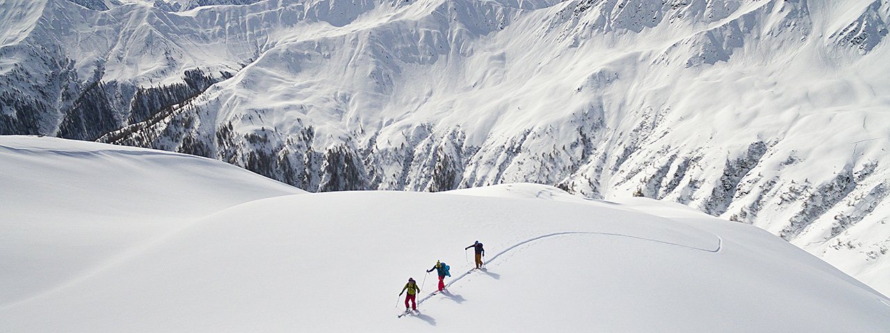 In 2025, the Austrian Ski Touring Festival returns to the glorious and lofty mountains of East Tirol, © W9 Studios