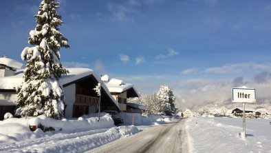 Winterbild vom Haus