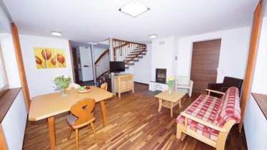 01-Familien-Appartement-Wohnzimmer