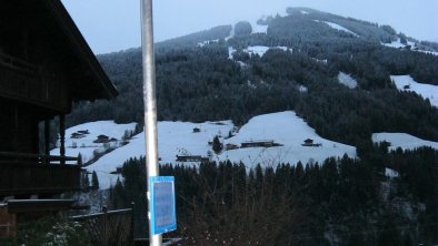 Skibus direkt vor dem Haus