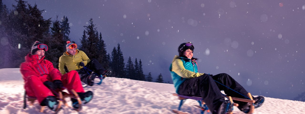 Night tobogganing in Schlick 2000, © TVB Stubai / Andre Schönherr