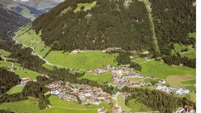 Finkenberg, Dornau, Blick Richtung Hintertux