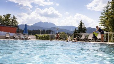 Freibad im Sommer, © Camping Stadlerhof