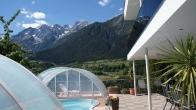 Komfortables Ferienhaus in Landeck mit Privatem Pool, © bookingcom