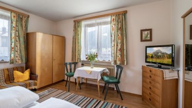 Im_Riederhof_Rettweg_18_Going_Schlafzimmer_3