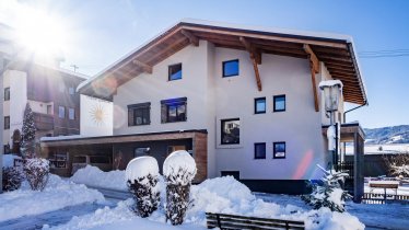 Haus_Bergschmied_Pfarrgasse_10_Westendorf_Haus_Win